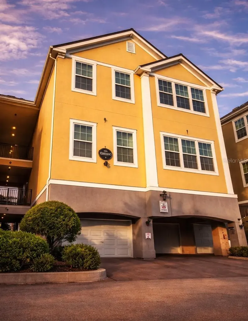 3250 Corona Village Way Orlando FL 32835
