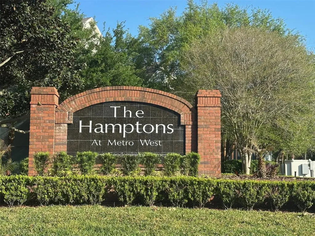 3250 Corona Village Way Orlando FL 32835
