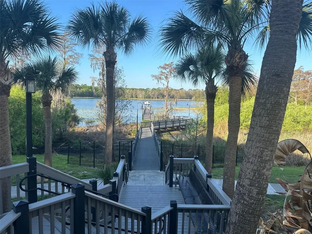 3250 Corona Village Way Orlando FL 32835