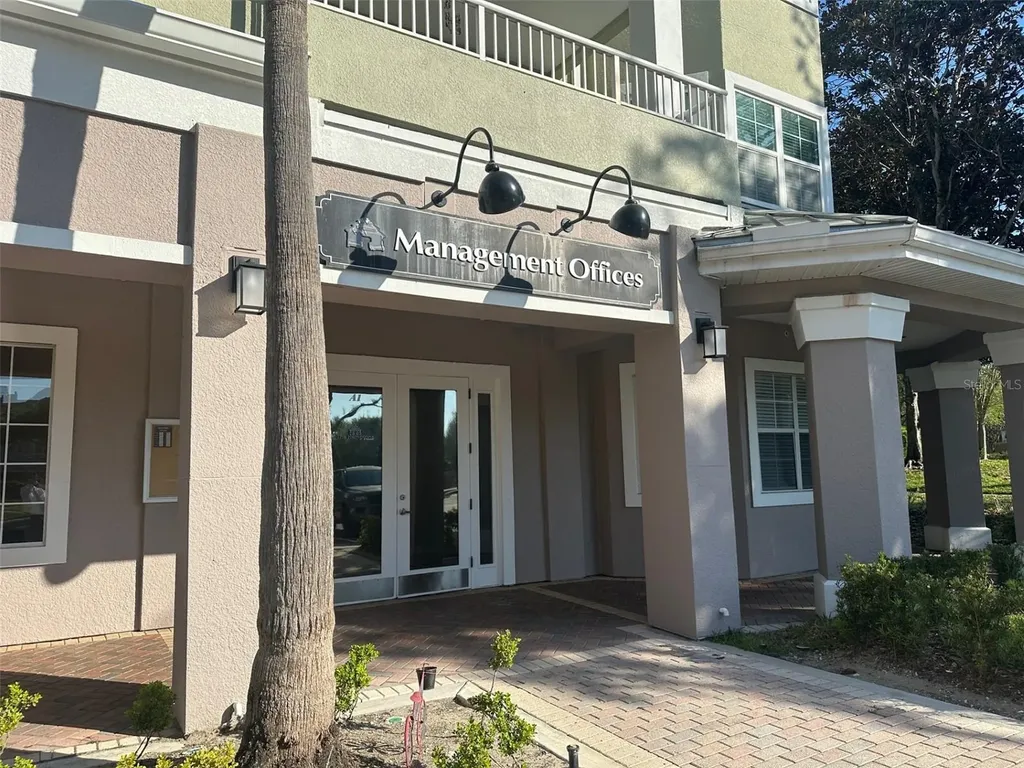 3250 Corona Village Way Orlando FL 32835
