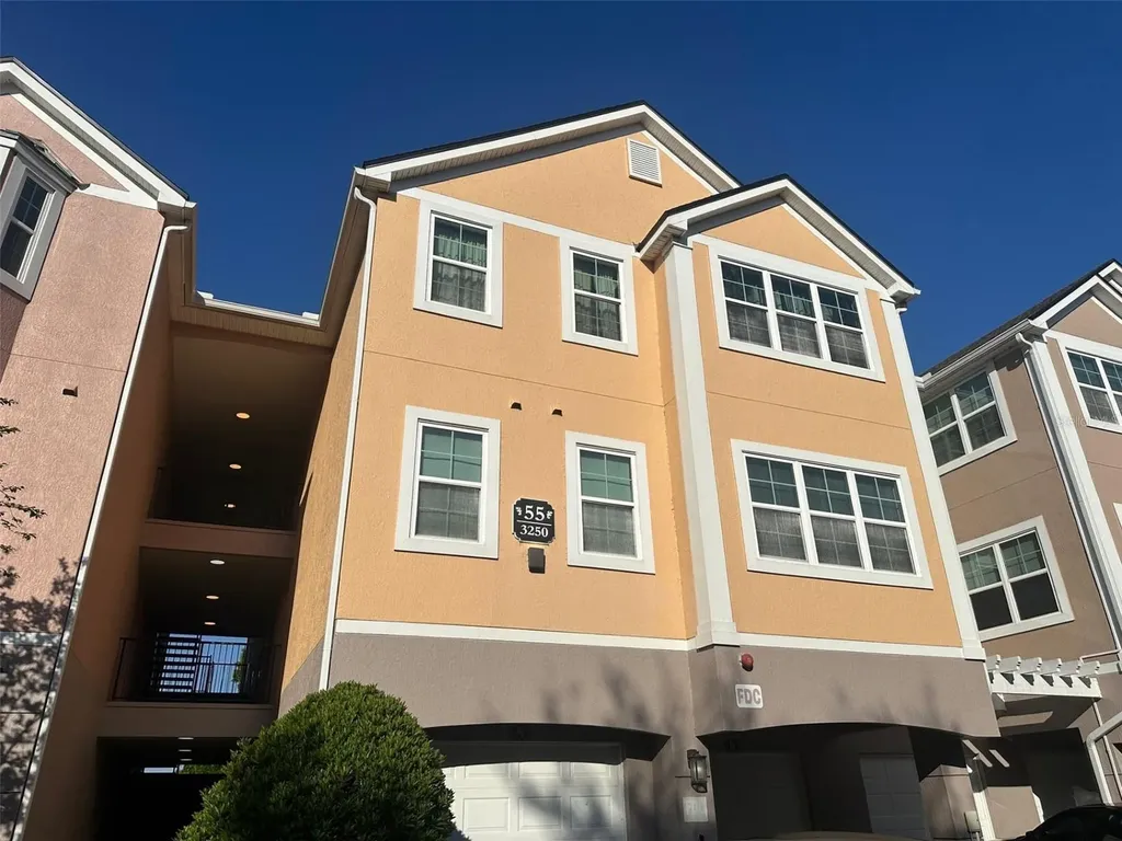 3250 Corona Village Way Orlando FL 32835