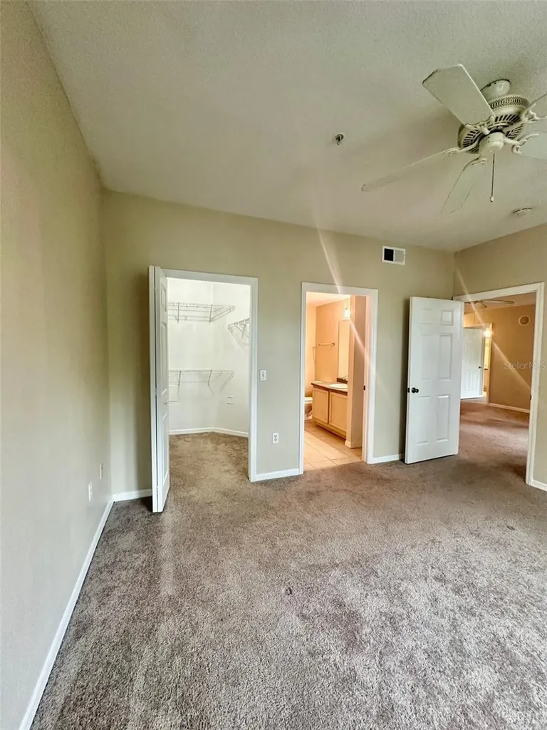 3250 Corona Village Way Orlando FL 32835