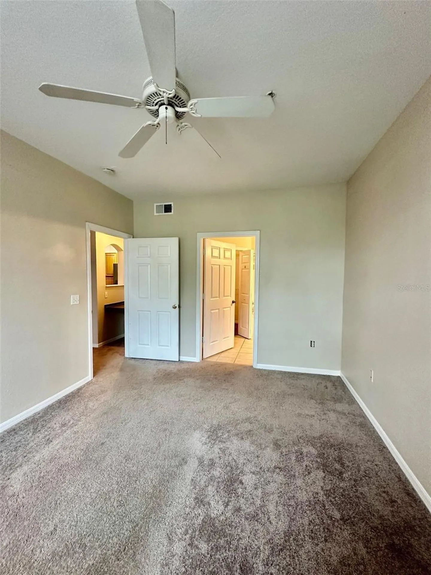 3250 Corona Village Way Orlando FL 32835