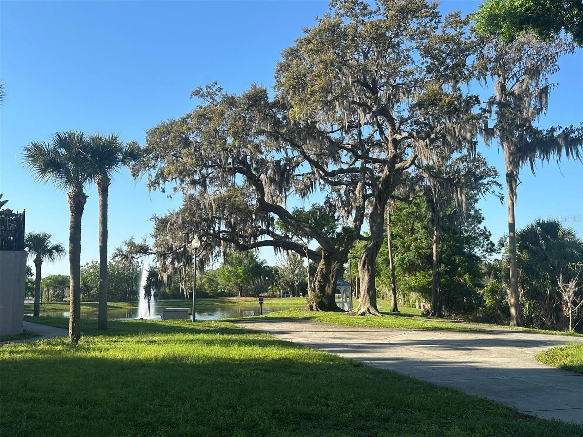 3250 Corona Village Way Orlando FL 32835