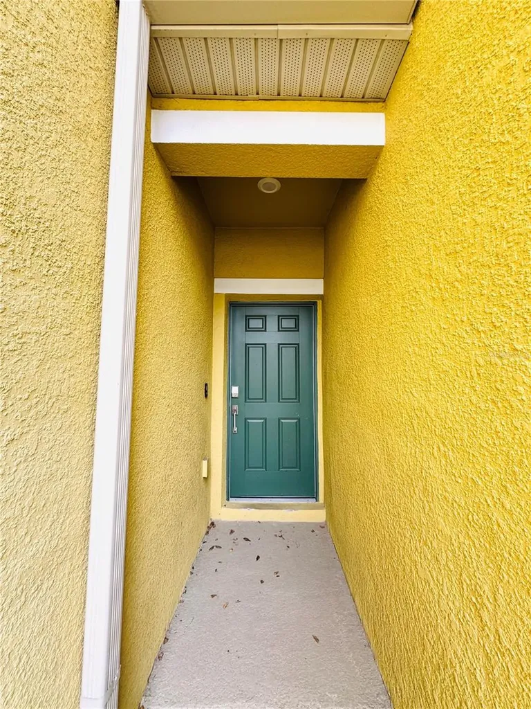 9884 Red Eagle Drive Orlando FL 32825