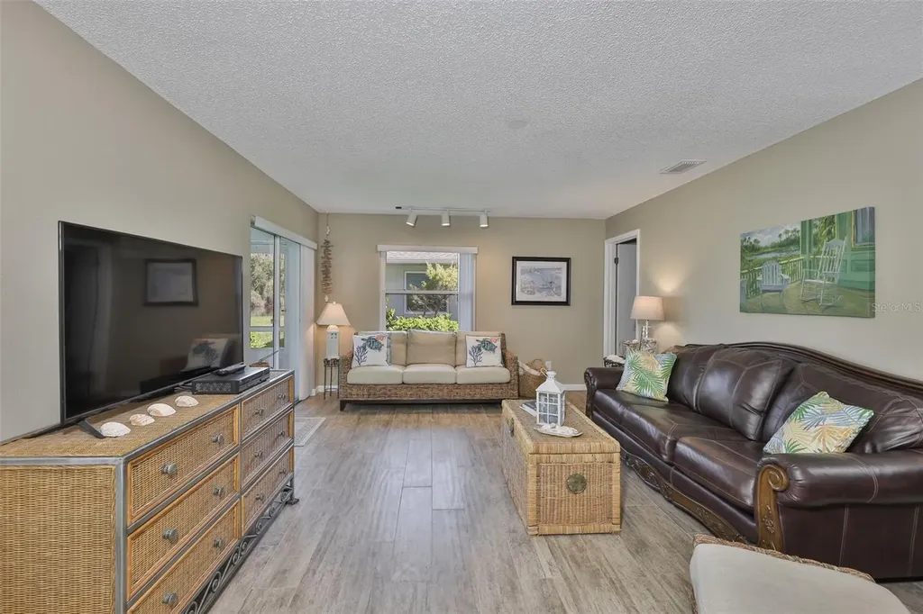 2007 N Halcyon Drive Sun City Center FL 33573