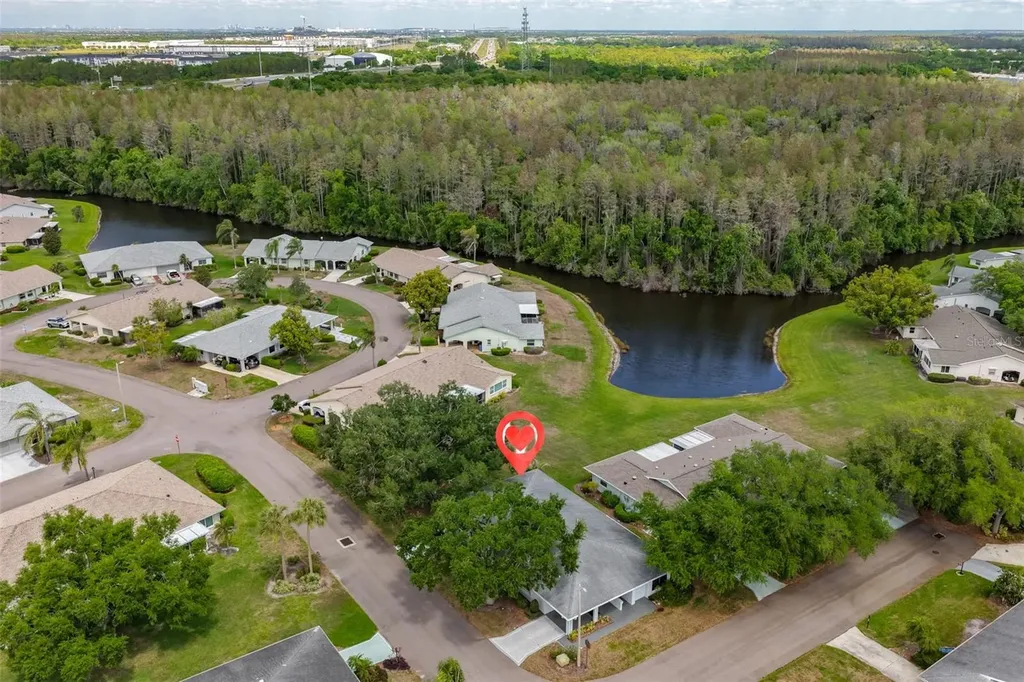 2007 N Halcyon Drive Sun City Center FL 33573