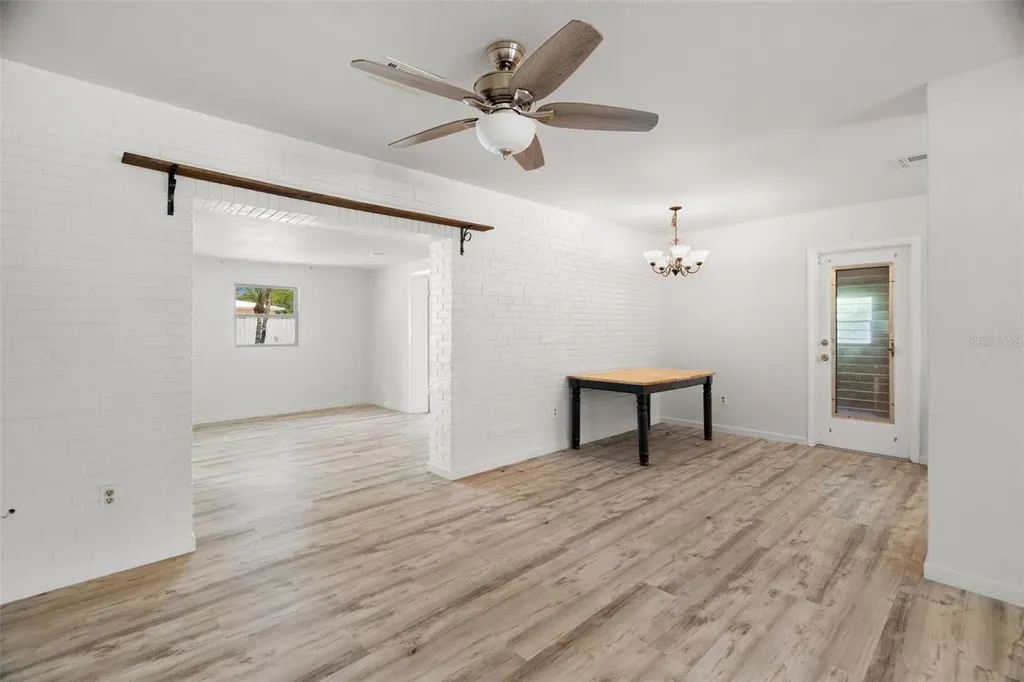 2027 E Valencia Way E Clearwater FL 33764