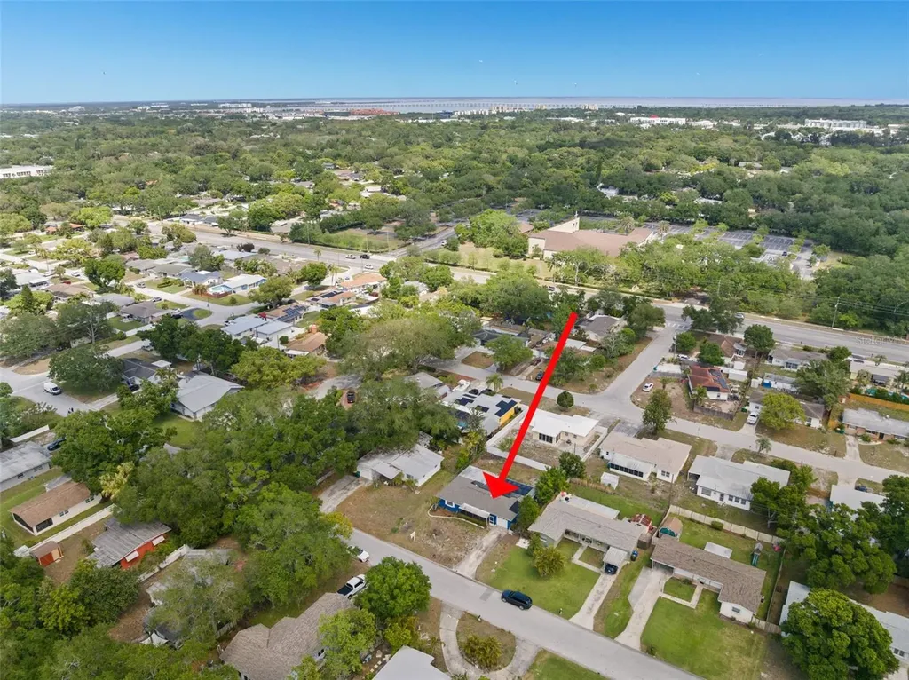 2027 E Valencia Way E Clearwater FL 33764
