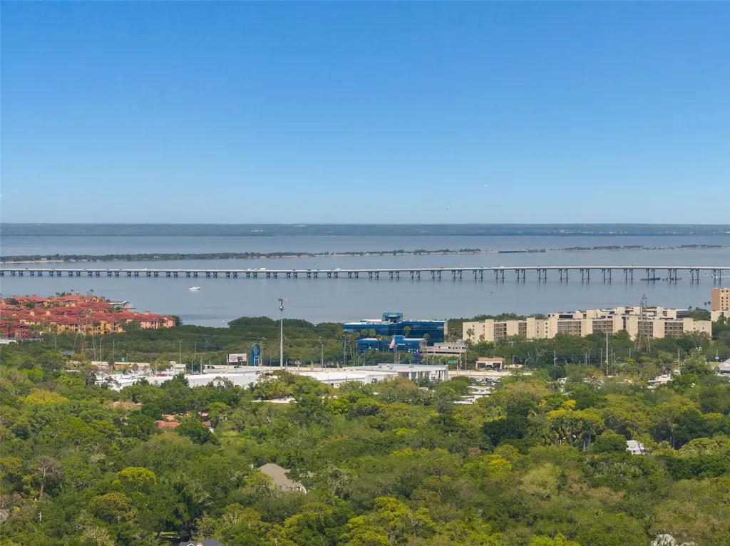2027 E Valencia Way E Clearwater FL 33764