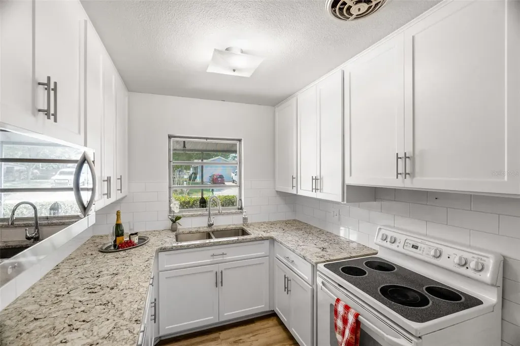 2027 E Valencia Way E Clearwater FL 33764
