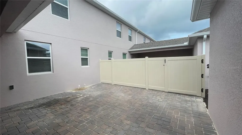 1663 Cross Prairie Parkway Kissimmee FL 34744