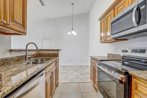 708 Secret Harbor Unit 204 Lane Lake Mary FL 32746