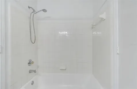708 Secret Harbor Unit 204 Lane Lake Mary FL 32746