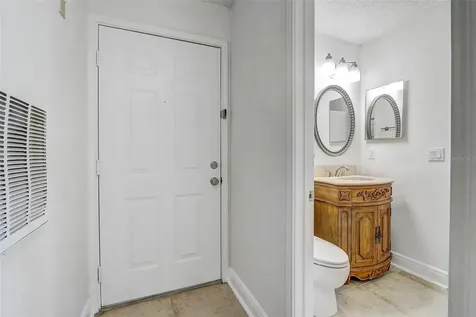 708 Secret Harbor Unit 204 Lane Lake Mary FL 32746