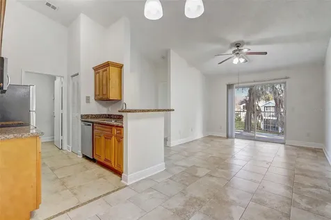 708 Secret Harbor Unit 204 Lane Lake Mary FL 32746