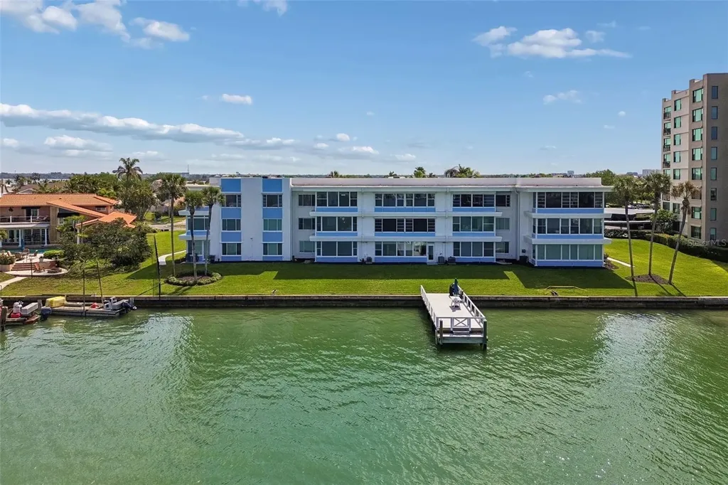 770 Island Way Clearwater FL 33767