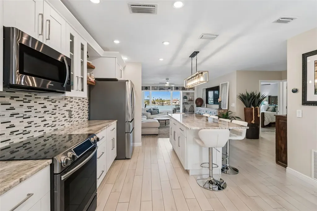 770 Island Way Clearwater FL 33767
