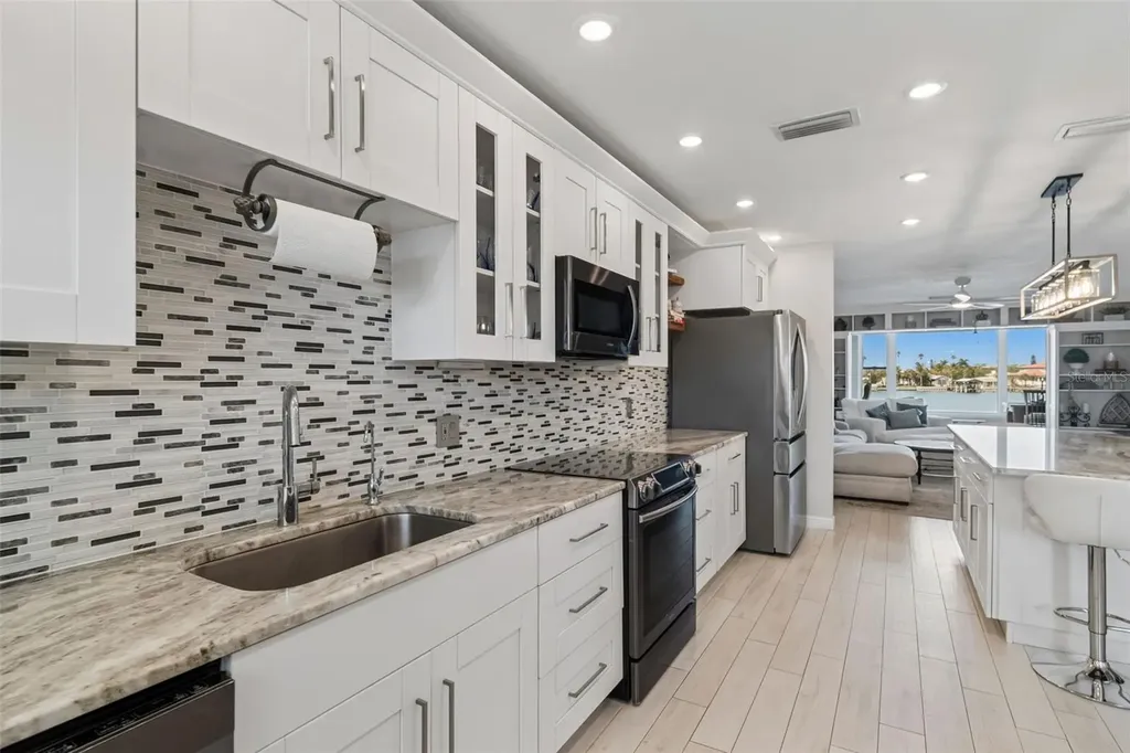 770 Island Way Clearwater FL 33767