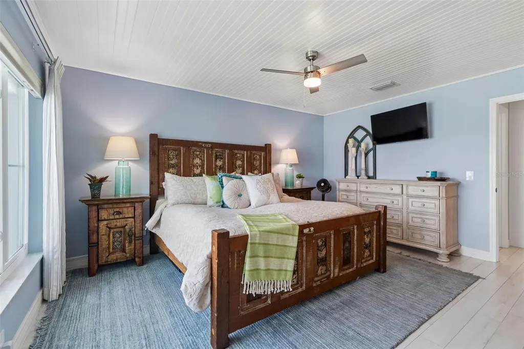 770 Island Way Clearwater FL 33767