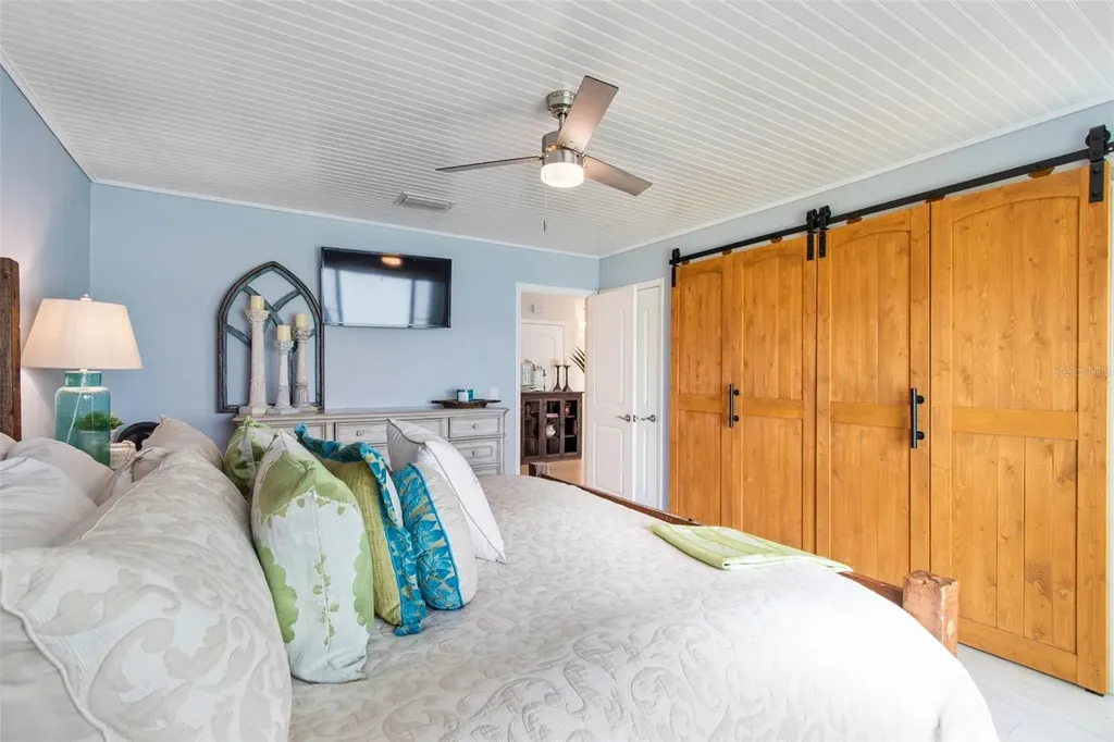 770 Island Way Clearwater FL 33767