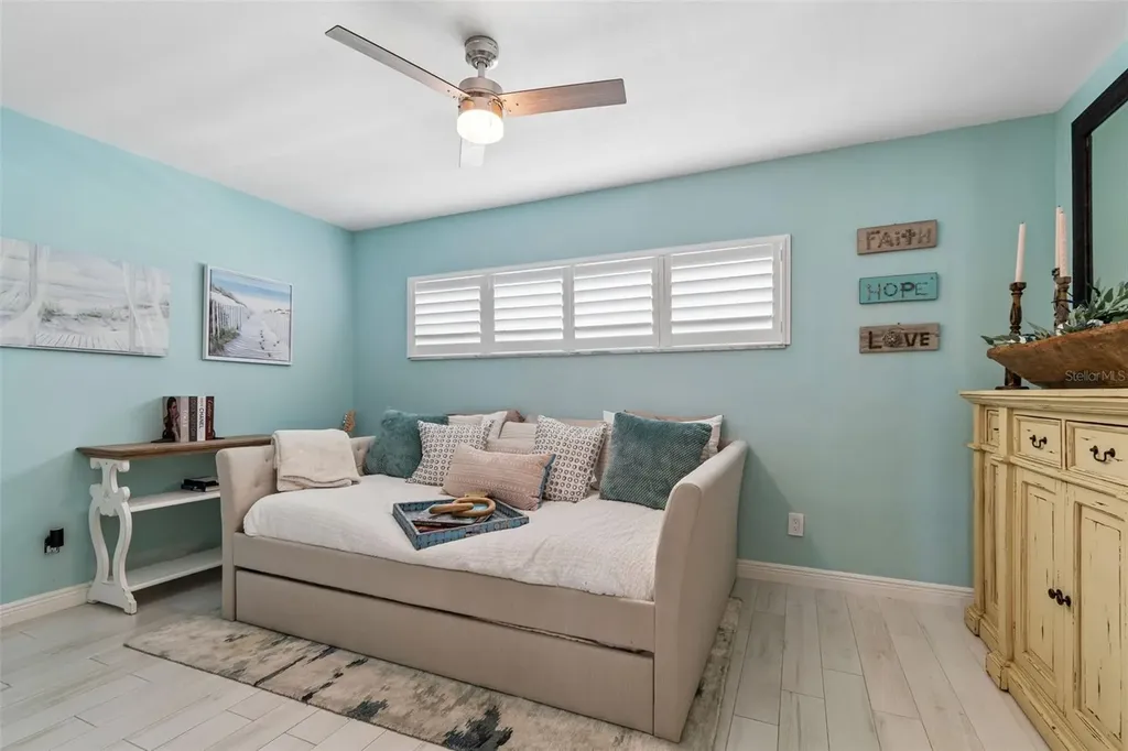 770 Island Way Clearwater FL 33767