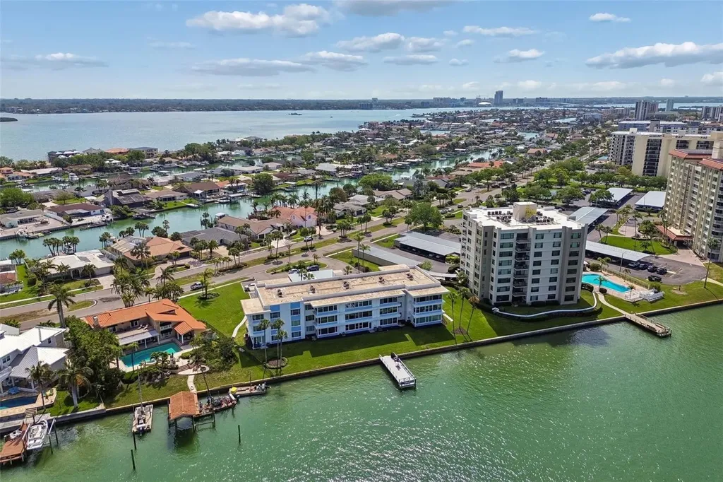 770 Island Way Clearwater FL 33767