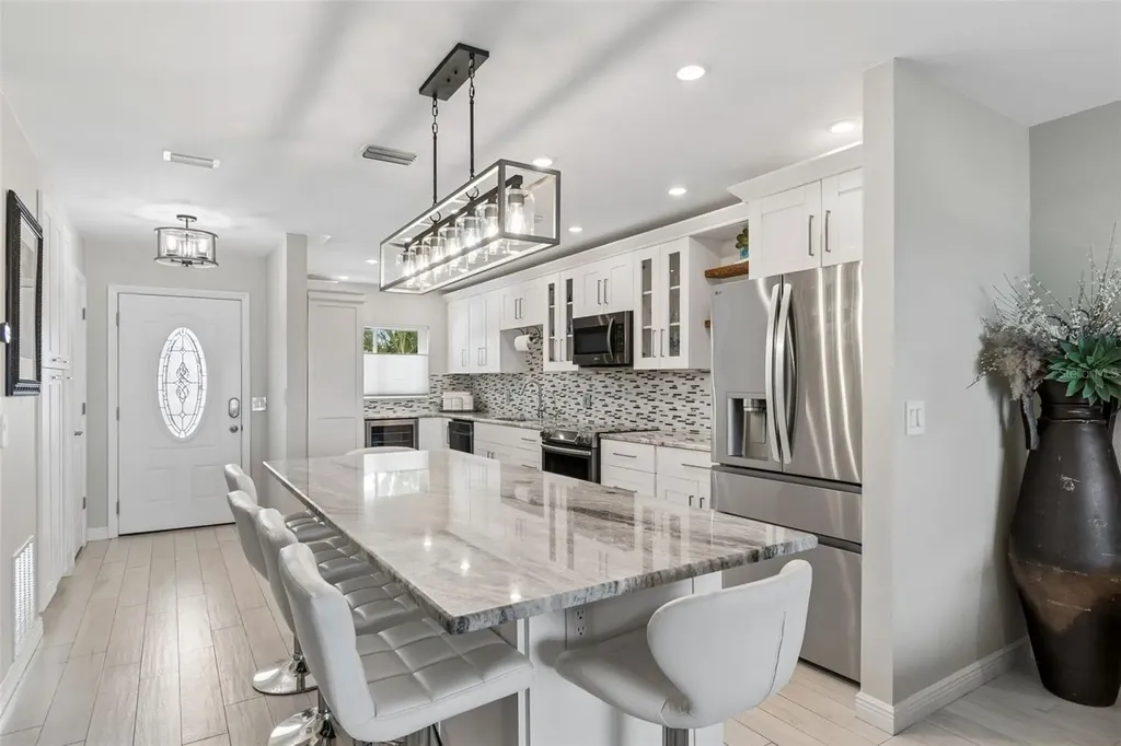770 Island Way Clearwater FL 33767