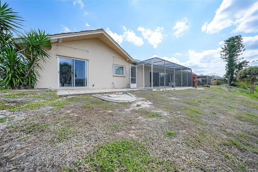 76 Windsor Drive Englewood FL 34223