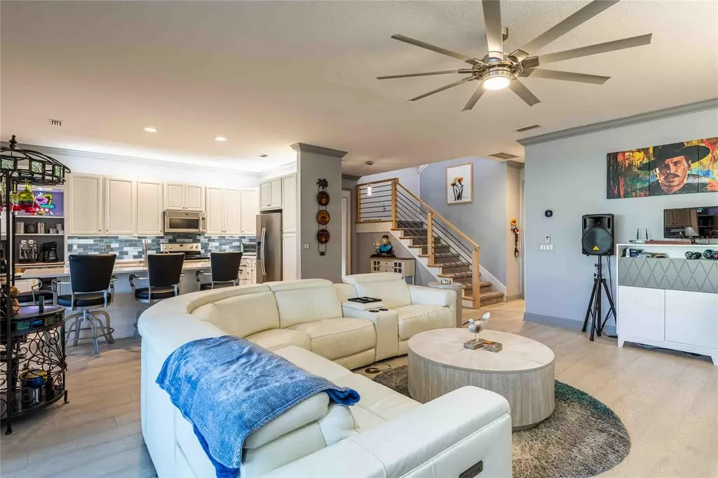 6741 Vista Del Lago Avenue Land O Lakes FL 34637