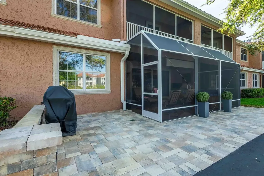 6741 Vista Del Lago Avenue Land O Lakes FL 34637
