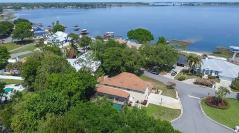 2134 Kirkland Lake Drive Auburndale FL 33823