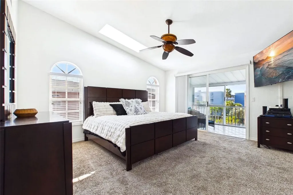 637 Pinellas Bayway S Tierra Verde FL 33715