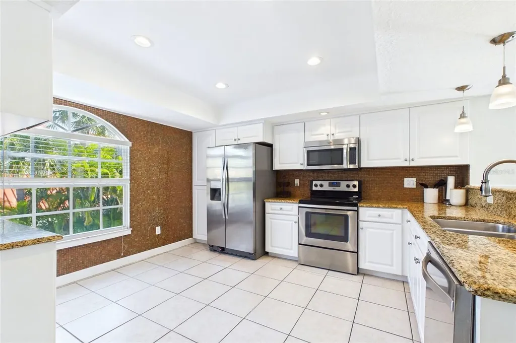 637 Pinellas Bayway S Tierra Verde FL 33715