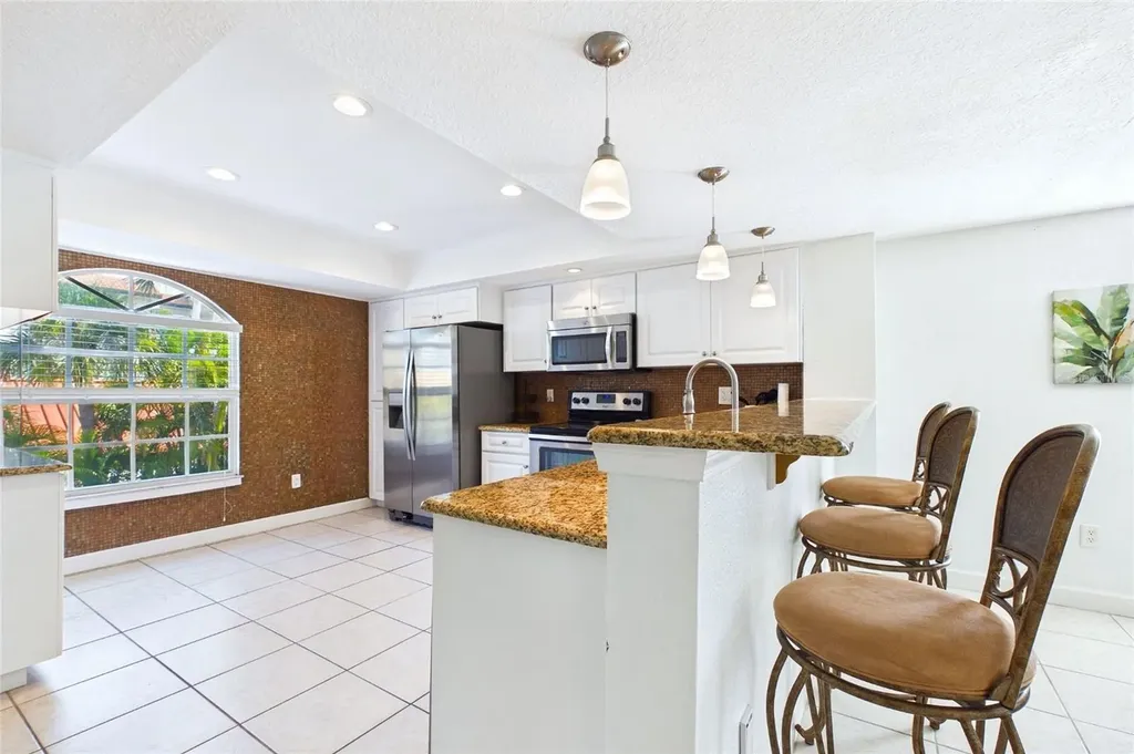 637 Pinellas Bayway S Tierra Verde FL 33715