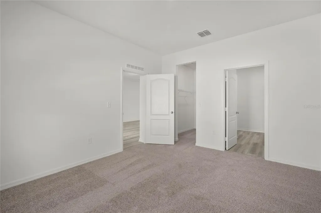 13246 Tula Loop Astatula FL 34705