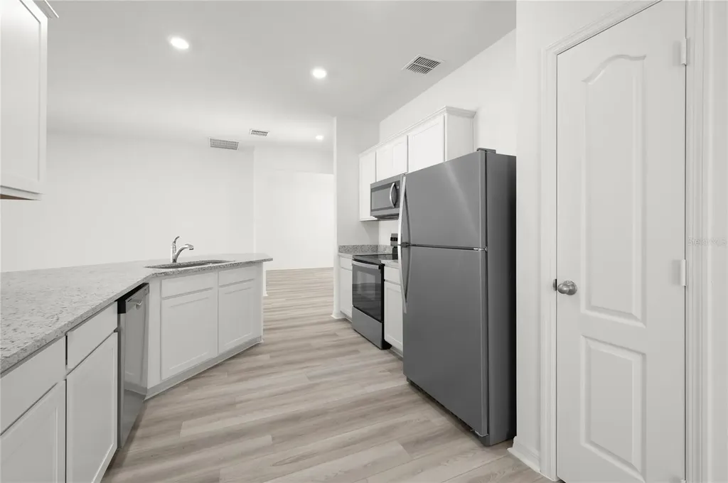 13246 Tula Loop Astatula FL 34705