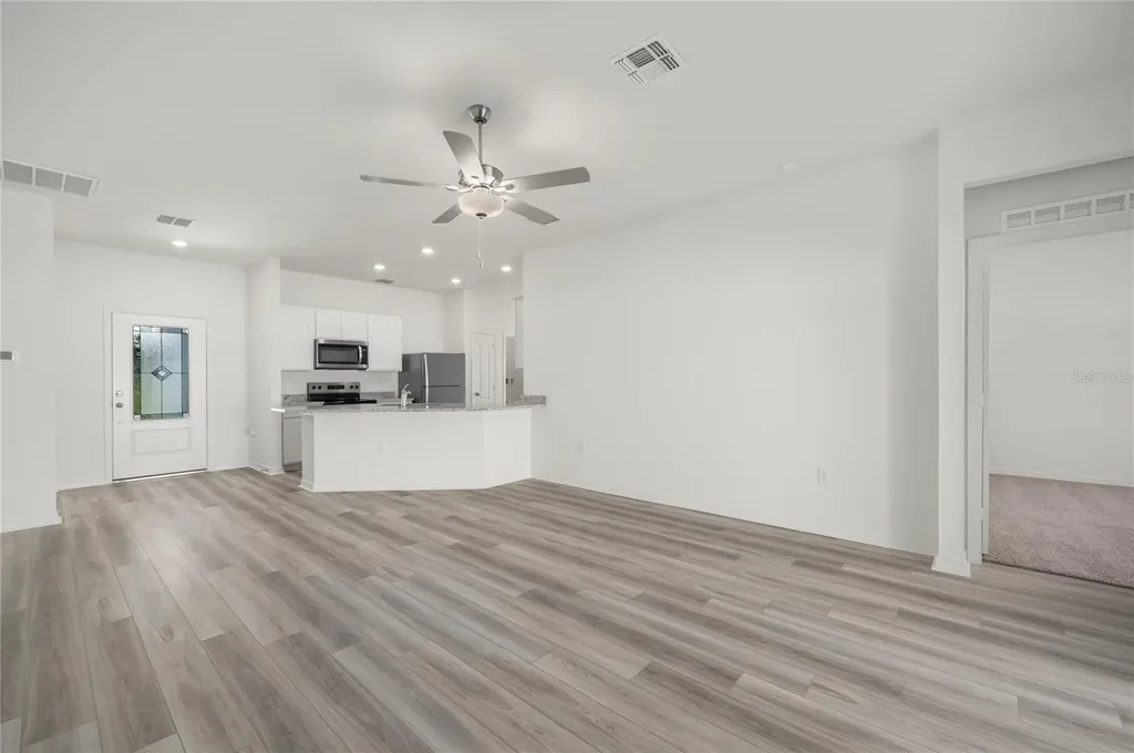 13246 Tula Loop Astatula FL 34705