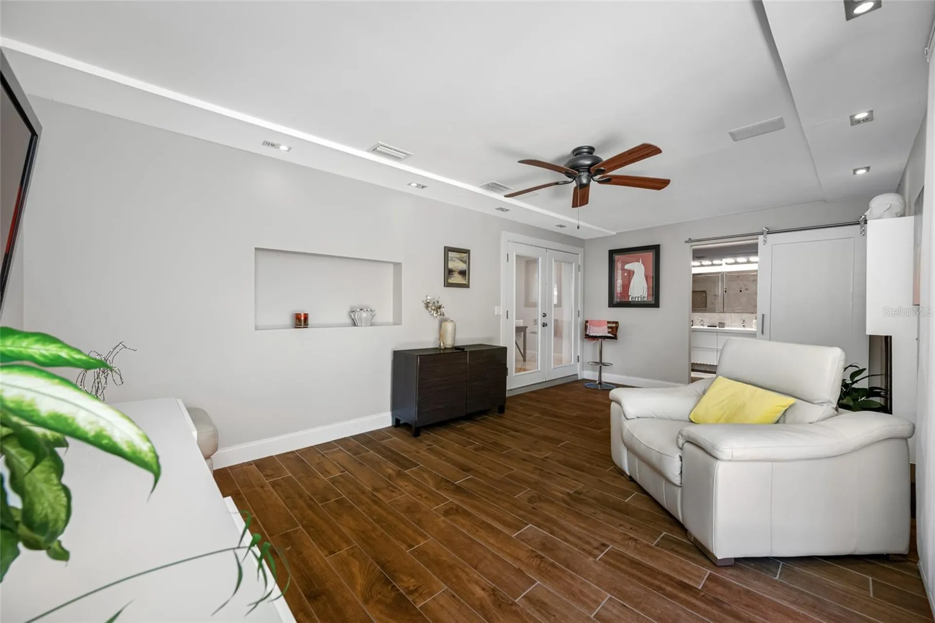 2212 NE Coachman Road Clearwater FL 33765