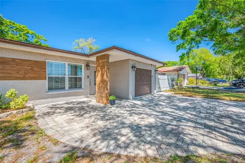 2212 NE Coachman Road Clearwater FL 33765