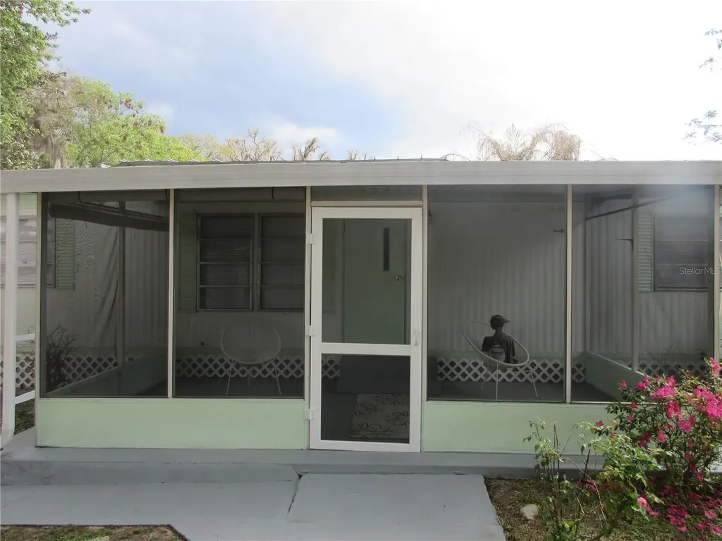 1525 SE 187th Avenue Silver Springs FL 34488