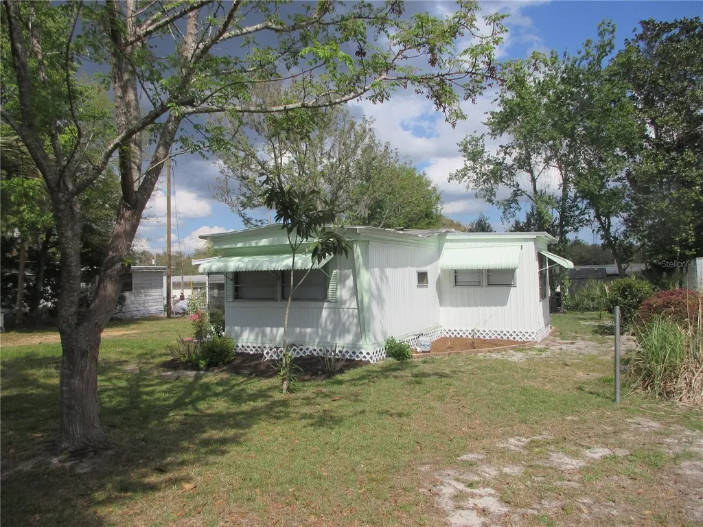 1525 SE 187th Avenue Silver Springs FL 34488