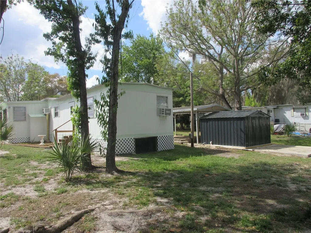 1525 SE 187th Avenue Silver Springs FL 34488