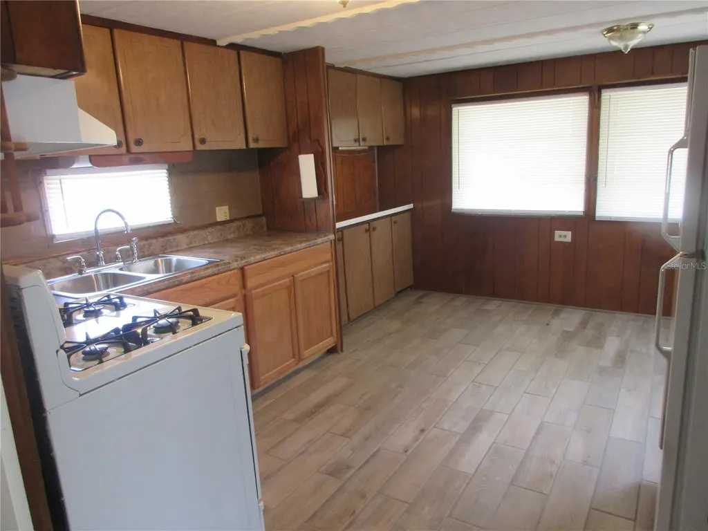 1525 SE 187th Avenue Silver Springs FL 34488