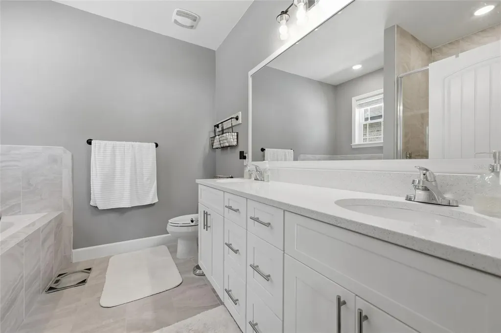 2168 SW 245th Drive Newberry FL 32669