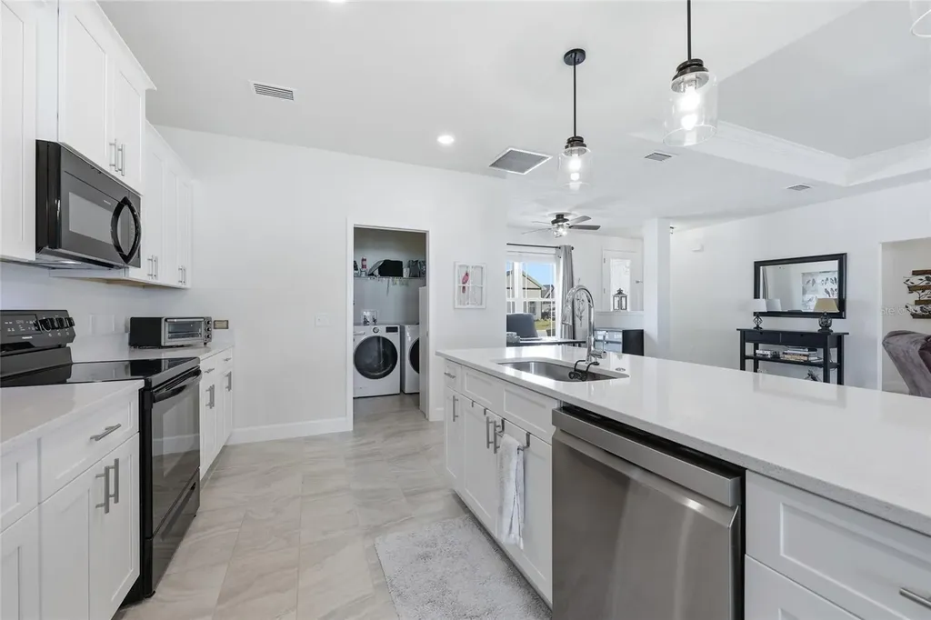 2168 SW 245th Drive Newberry FL 32669