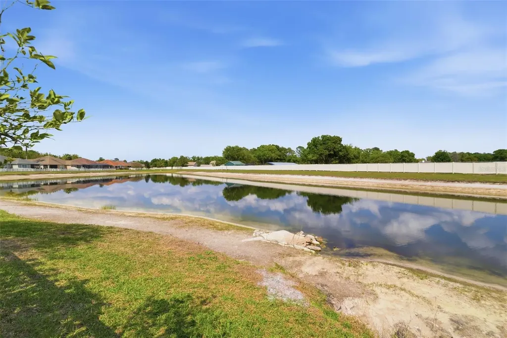 2732 Devonoak Boulevard Land O Lakes FL 34638