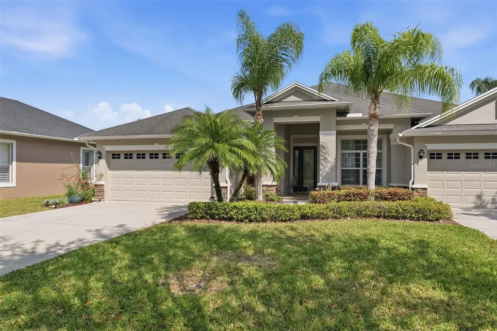 2732 Devonoak Boulevard Land O Lakes FL 34638