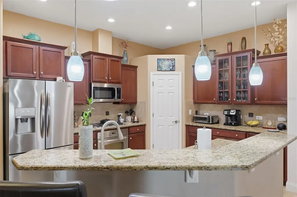 2732 Devonoak Boulevard Land O Lakes FL 34638