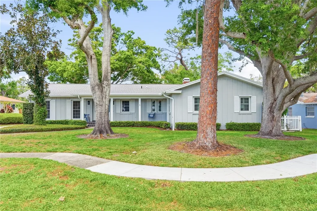1884 Oakdale Lane N Clearwater FL 33764